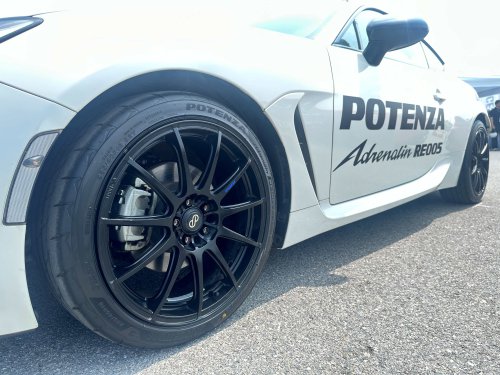 hitam, karet, ban mobil, bridgestone, shinsuke nakamura, compound, Bisa Tidur Nyenyak, Ternyata Ini Penyebab Ban Mobil Warnanya Hitam