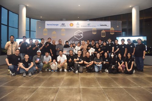 Komunitas Mobil Listrik Hyundai Gelar Bukber, Kumpulkan Donasi Hingga Puluhan Juta
