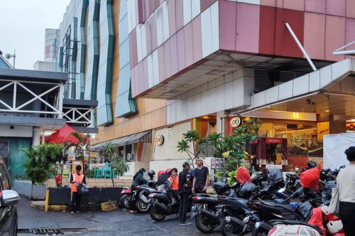 blok m, parkir liar, parkir motor, jukir liar, Blok M Masih Jadi Ladang Jukir Liar, Pengunjung Jengkel Minta Dishub Lakukan Ini