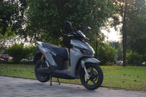 Desain Keren Mirip Vario, Begini Spek VinFast Viper di Indonesia