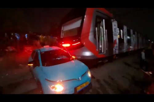 Didorong Percuma, Ini Cara Evakuasi Mobil Listrik Saat Mogok di Jalan