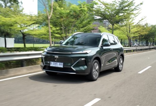 Geely Starray EM-i Vs JAECOO J7 SHS, Satu Kelas Beda Karakter