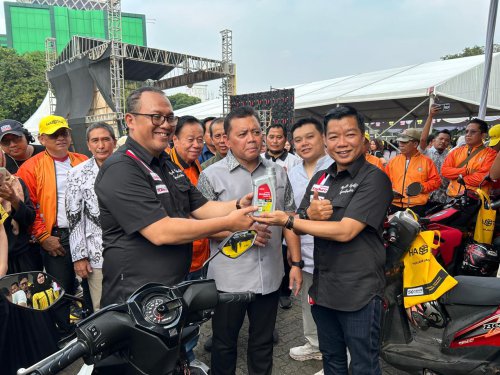 pertamina, ganti oli, pertamina enduro, pertamina lubricants, ganti oli gratis, Libatkan 180 Siswa SMK, Pertamina Lubricants Ganti Oli Gratis 2.500 Motor Guru