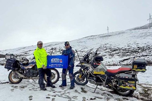 Dua Overlander Indonesia Touring Menembus Atap Dunia, Dari Everest Lanjut ke Tibet
