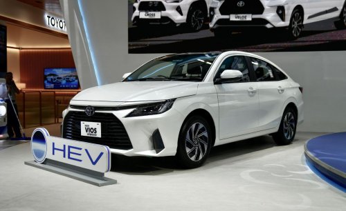 toyota, toyota vios, sedan, Toyota Vios Hybrid, harga Toyota Vios Hybrid, Iritnya Tembus 30 Km/Liter, Segini Harga Toyota Vios Hybrid Juni 2026