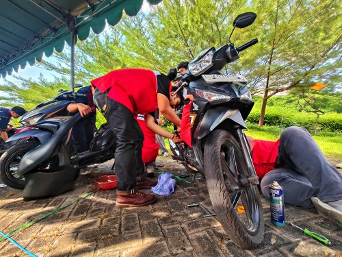 its surabaya, tekiro, servis gratis, Institut Teknologi Sepuluh Nopember (ITS), Gaet Mahasiswa ITS, Tekiro Gelar Pelatihan Otomotif Hingga Servis Gratis
