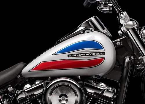 harley-davidson, harley-davidson super glide, super glide, Harley-Davidson Rilis Super Glide Legendarisnya, Konsumen Indonesia Dibikin Gigit Jari