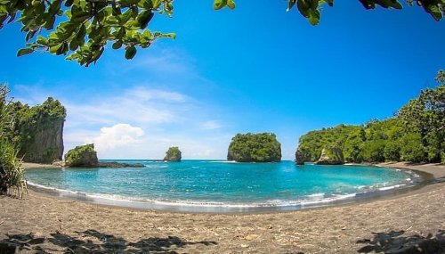 Pantai Licin Kabupaten Malang