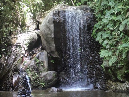 Curug Sidomba Kuningan, Bisa Buat Acara Ngumpul Keluarga dan Komunitas Loh!