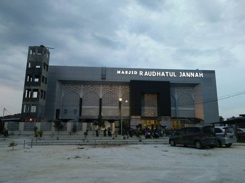 Top 10+ Gambar Masjid Raudhatul Jannah Pekanbaru, Sejarah Legenda, Lokasi Alamat, Kapasitan Orang + Villa di Sekitar Area