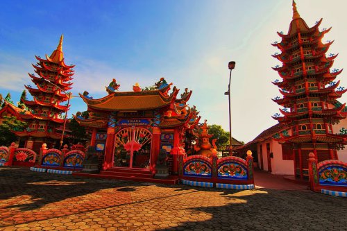 Top 10+ Gambar Vihara Avalokitesvara Madura, Rute Menuju Wisata, Lokasi Alamat, Jam Buka + Nomer Telepon