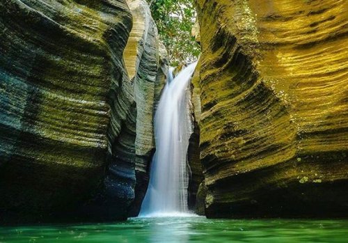 Dekat Klaten, Mirip Grand Canyon USA, Daya Tarik , Kegiatan Menarik, Rute Menuju Lokasi, Air Terjun Luweng Sampang Gunung Kidul Perbatasan Klaten