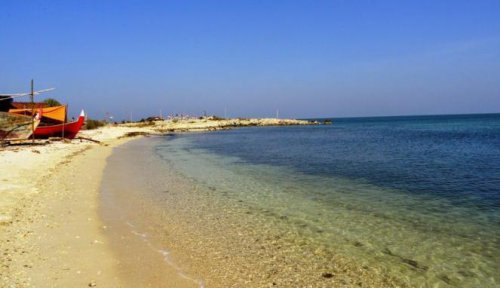 Potret Keindahan Wisata Pantai Empu Rancak di Jepara dan dan Berapa Harga Tiket Masuknya?
