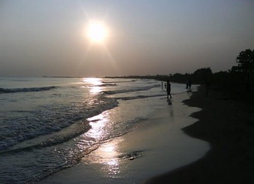 Top 10+ Gambar Pantai Larangan Tegal, Rute Menuju Wisata, Lokasi Alamat + Keindahan di Sekitar