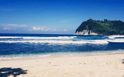 Tak Hanya Waduk, Daya Tarik , Pagi Atau Sore?, Kegiatan Menarik, Cara Menuju Lokasi , Menikmati Keindahan Pantai Ngalur Tulungagung dan Bagaimana Akses Jalan Menuju Ke Lokasi