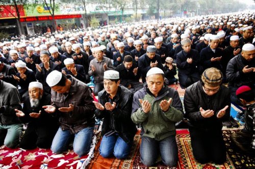 Beginilah 5 Tradisi Unik Lebaran di Berbagai Belahan Dunia