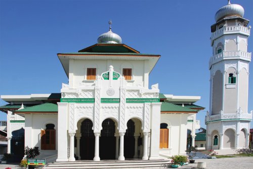 Masjid Baiturrahim Ulee Lheue, Saksi Bisu Amukan Tsunami Aceh, Yuk Lihat 10 Potretnya