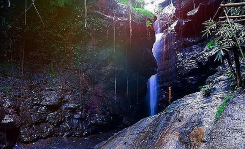 Top 10+ Gambar Curug Sempong Majalengka, Rute Menuju Wisata, Lokasi Alamat, Jam Buka Tutup + Nomer Telepon