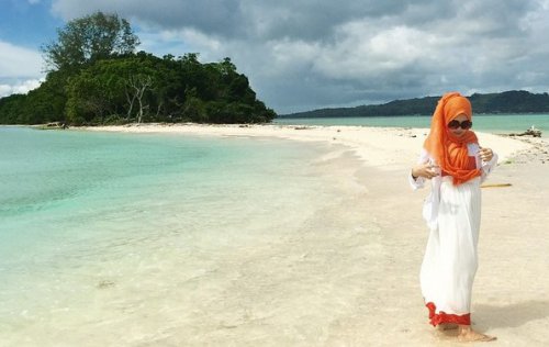 Anda Bisa Camping di Alam Bebas Sepuasnya, Pulau Pombo Ambon