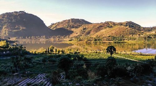 Telaga Cebong Dieng Wonosobo, Keindahan Menakjubkan Dibalik Bukit Sikunir