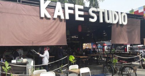 Cari Tempat Tongkrongan 24 Jam Daerah Makassar? Nih 10 Daftar Pilihan Cafe Yang Sangat Kece!