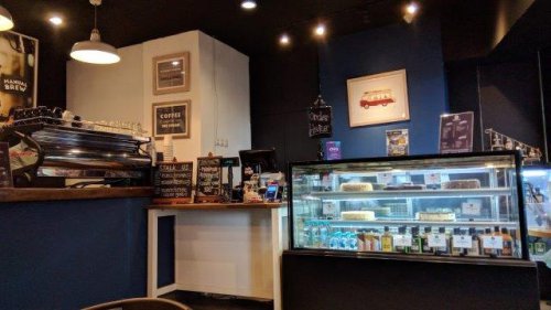 1. Monochrome Coffee Roastery, 2. One Fifteenth Coffee, 3. Crematology, 4. Woodpecker Coffee, 5. Trafique Coffee , 6. Fillmore Coffee, 7. Dua Coffee , 8. Sleepy Head Coffee, 9. Filosofi Kopi Melawai, 10. Caribou Coffee, Butuh Relaxing Dikala Suntuk? 10 Rekomendasi Tempat Ngopi Daerah Jakarta Selatan Ini Patut Kalian Kunjungi!