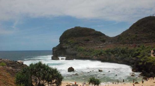 Top 10+ Lokasi Wisata Pantai Terdekat Dari Kota Solo Yang Paling Bagus dan Terkenal, Apa Saja Namanya?