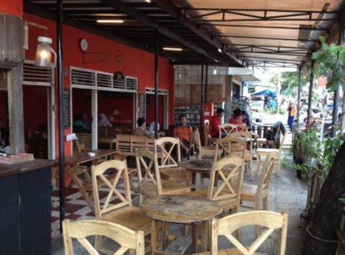 Top 6+ Rekomendasi Cafe Paling Hits di Daerah Purwokerto, Biasa Buat Hangout Anak Millenials
