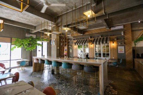 1. Dailycious , 2. Warunk 90kil, 3. Sushi Naru, 4. Kedai Kita , 5. Homebrew Coffee, 6. The Boardwalk Tavern, Top 6+ Rekomendasi Cafe Yang Paling Unik di Daerah Tangerang, Foodiest Wajib Mampir Kesini!