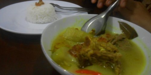 1. Nasi Kropokhan, 2. Kerupuk Udang Tambak, 3. Nasi Brongkos, 4. Wingko Salem, 5. Nasi Ndoreng, 6. Brayo, 7. Botok Telur Asin, 8. Kerupuk Catak, 9. Sop Balungan, 10. Kue Rangin, Top 10+ Referensi Makanan Khas Demak Jawa Tengah Yang Paling Enak dan Tinggi Protein
