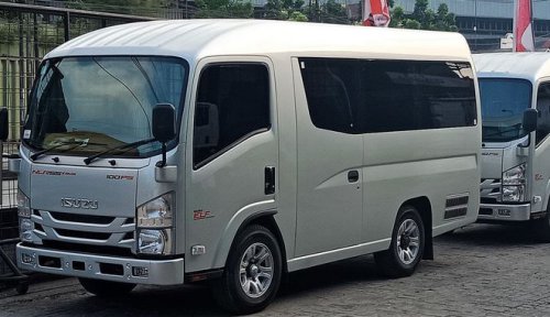 1. Primera Transport, 2. Dunia Traveling, 3. Kawulo Transport, 4. Happy Car, 5. Nagan Tour, 6. Sabila Transport, 7. Satrio Langit, 8. Pagi Hari Tour , 9. Radit Trans, 10. OK Rental, Top 10+ Daftar Sewa Elf di Jogja, Bisa Untuk Plesiran Rombongan Keluarga