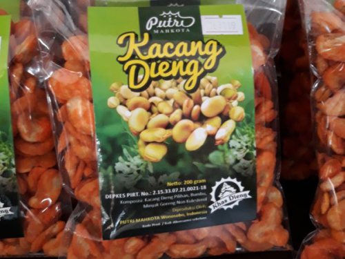 1. Kacang Dieng, 2. Purwaceng, 3. Carica, 4. Kripik Jamur, 5. Geblek dan Tempe Kemul, 6. Terong Belanda, 7. Dendeng Gepuk, 8. Opak Singkong, 9. Teh Tambi, 10. Sagon, Top 10+ Daftar Oleh-Oleh Khas Wonosobo Yang Banyak Diburu Wisatawan