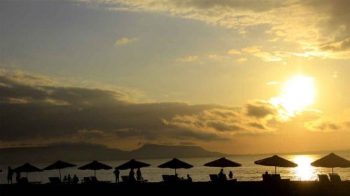 1. Marina Boom Beach, 2. Taman Blambangan, 3. Ijen Blue Fire, 4. Pantai Cacalan, 5. Warung Kepiting, 6. Kemunir Kopi, Top 6+ Daftar Pilihan Tempat Wisata Malam Terbaru di Daerah Banyuwangi, Sudah Pernah Kesini?