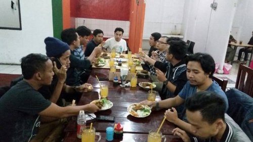 Warung Bebek Sinjay Yang Hits Kini Hadir di Bandung