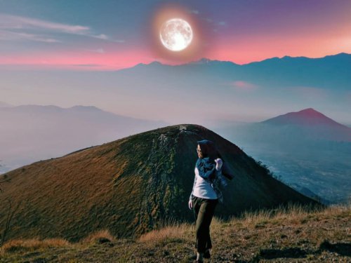 1. Gunung Guntur, 2. Gunung Cikuray, 3. Gunung Papandayan, 4. Gunung Piramid Sadahurip, 5. Gunung Haruman, 6. Puncak Darajat Pass, 7. Gunung Talaga Bodas, 8. Gunung Calancang, 9. Gunung Kendang, 10. Gunung Cakrabuana, Top 10+ Daftar Pilihan Gunung di Daerah Garut Yang Siap Memanjakan Matamu dan Membuat Kalian Lupa Waktu