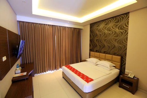 1. New Surya Hotel, 2. Ketapang Indah, 3. Aston Hotel, 4. Bangsring Breeze, 5. Dialoog, 6. Kokoon Hotel, 7. El Hotel Royale, 8. Hotel Santika, 9. Berlian Abadi, 10. Watu Dodol Hotel, Top 10+ Hotel di Banyuwangi Yang Letaknya Dekat Pantai Harganya Mulai Dari Rp.199.000