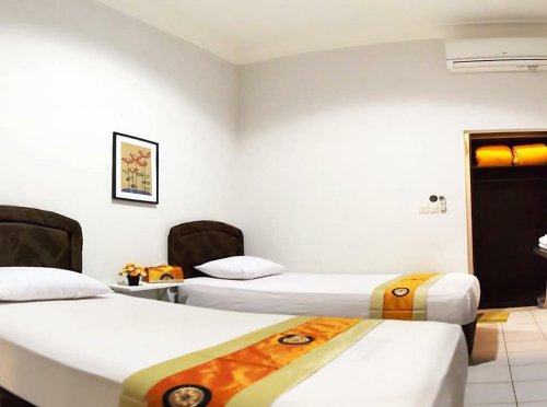 1. Onyx Residence, 2. House of Arsonia Bougainvillea, 3. Hotel Kalisma, 4. Bendungan Hilir Residence, 5. Hotel Alma, 6. LeGreen Suite Tondano n GBK, 7. Bamboo Inn Hotel &amp; Caf&eacute;, 8. Ibis Hotel Slipi, 9. Blue Sky Hotel Petamburan, 10. Menara Peninsula Hotel, Top 10+ Pilihan Hotel Dekat Sekitar Senayan City Yang Rajin Tebar Promo Dengan Harga Mulai Rp171.000