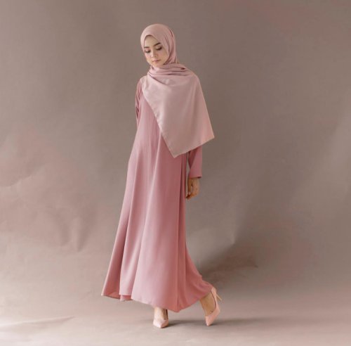 Top 10+ Inspirasi Outfit Hijab Untuk Gamis Pink