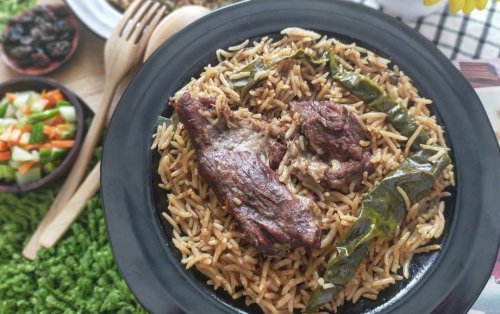 1. Depot Madinah, 2. Sate Lisidu, 3. Bebek Sinjay, 4. G Walk, 5. D&rsquo;Cost Seafood, 6. Kedai Sabindo, 7. RM Ikan Bakar Cianjur, 8. Warung Leko, 9. Ayam Bakar Primarasa, 10. Pakuwon Food Festival, Top 10+ Tempat Makan Untuk Buka Puasa Terdekat di Surabaya Yang Enak, Simak Rekomendasi Berikut Ini