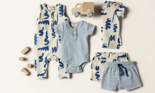 1. Freya Baby &amp; Kids Shop, 2. Snoowy Baby &amp; Kids Outlet, 3. Clandys Cirebon, 4. Ivy Baby Shop, 5. Twins Baby Shop, 6. Tifli Baby Kids and Mother Store, 7. Jessica Baby Kids Shop, 8. Baby &amp; Kids Shop GM, 9. Lubna Babyshop, 10. Toko Putra Utama Sumber, Rekomendasi Toko Perlengkapan Bayi Terbaik di Kota Cirebon