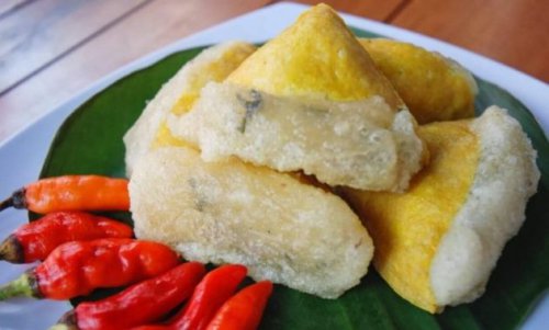 1. Sumber Rejeki, 2. Kue Tempel, 3. Tahu Murni Putra Nata Jaya, 4. Pia Argasari, 5. Toko Ceria, 6. Galgil, 7. Kue Pia Keysha, 8. Tahu Banjaran “Favorit”, 9. Batik Semar, 10. Bullet Batik, Top 10+ Toko Oleh-Oleh di Tegal Yang Wajib Dikunjungi Sebelum Pulang