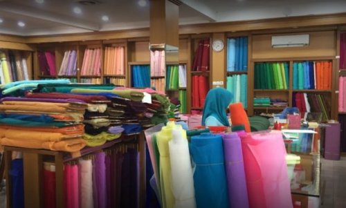 Sedang Mencari Toko Kain Terlengkap di Malang, Ini Dia Rekomendasinya Ada Borobudur dan Nelly
