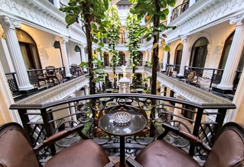 Dimana Lokasinya?, Review Hotel , Tarif Kamar Murah, Cara Mendapatkan Kamar, Fasilitas Hotel , Wajib Kamu Patuhi, Tempat Populer di Sekitar, The Grand Palace Hotel Malang, Akomodasi Mewah dan Elegan di Kota Apel Mulai Rp334.771 Per Malam