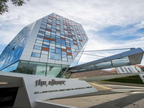 Alamat Hotel , Tentang Hotel, Tarif Per Malam, Cara Booking, Fasilitas Pendukung, Spot Menarik Terdekat, The Alimar Premier Hotel Surabaya, Penginapan Unik Dengan Harga Mulai Rp475.000 Per Malam