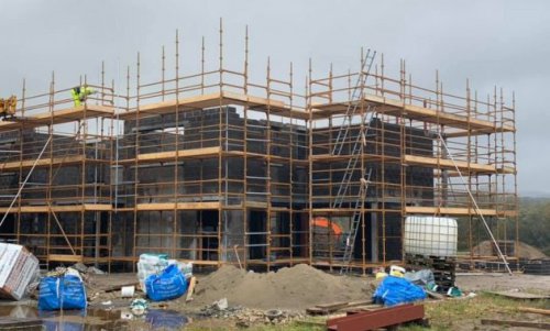 1. Sumber Artha Langgeng, 2. Abadi Scaffolding, 3. UD Jaya Karya, 4. Inti Mandiri, 5. Putra Jaya Scaffolding, 6. Makmur Jaya Scaffolding, 7. Karya Sukses Abadi, 8. UD Tema Jaya, 9. CV Global Steger, 10. Aneka Mitra Sejati (AMS) Steger, 11. PT Golden Kanezka Scafindo, Solusi Rental Scaffolding di Jakarta Barat Yang Tidak Menguras Biaya dan Pelayanannya Profesional