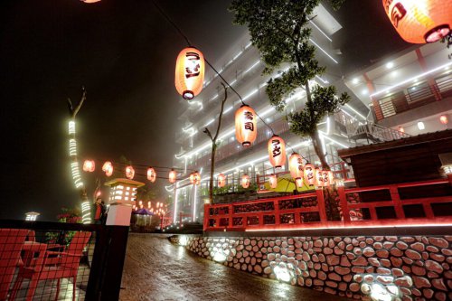 Tempat Wisata Litto Little Tokyo: Destinasi Modern Bergaya Jepang di Yogyakarta untuk Keluarga, Pasangan, &amp; Teman Kantor