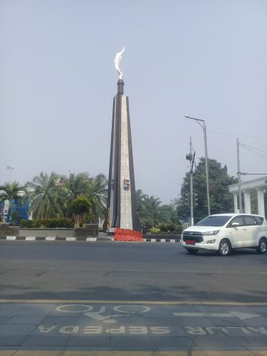 Panduan Parkir Kebun Raya Bogor untuk Keluarga: Titik Masuk Pintu 1, Drop-off, dan Rute Jalan Kaki Aman