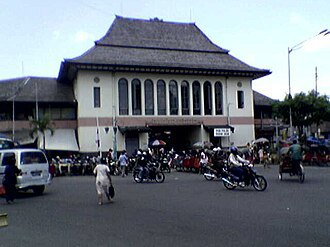 Kuliner Malam Ngarsopuro Solo untuk Keluarga: Rute Aman, Menu Favorit, dan Estimasi Budget