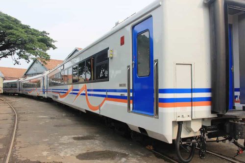 1. Naik Kereta Api Kelas Ekonomi, 2. Mencari Penginapan Murah On The Spot, 3. Pilih Waktu yang Tepat untuk Berkunjung ke Dieng, 4. Jangan Lupa Membawa Baju Hangat, 5. Bertanya Sebelum Memesan Makanan, 6. Sewa Kendaraan di Dieng, 7. Kunjungi Tempat Wisata Terkenal di Dieng, 8. Membawa Perbekalan Pribadi dari Rumah, 9. Bawa Uang Tunai Secukupnya, 10. Berburu Oleh-Oleh dari Dieng, Top 10+ Tips Backpacker ke Dieng yang Sangat Seru &amp; Mengasyikan
