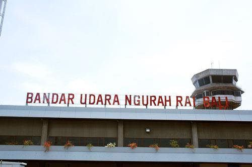 1. Pergi Hari Biasa, Bukan Weekend atau High Season, 2. Pilih Alat Transportasi yang Murah dan Efisien, 3. Jangan Lupa Membawa KTP, ATM, dan Kartu Kredit, 4. Cari Penginapan yang Murah, 5. Makan Enak Tak Harus Mahal, 6. Jangan Takut untuk Berpetualang, 7. Kunjungi Tempat Wisata yang Ekonomis, 8. Menyewa Sepeda Motor atau Mobil, 9. Belanja Di Tempat yang Murah, 10. Menumpang Di Rumah Kerabat, Top 10+ Tips Backpacker ke Bali yang Sangat Menyenangkan